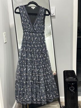 Floral V-Neck Tiered Maxi Dress - Navy Blue